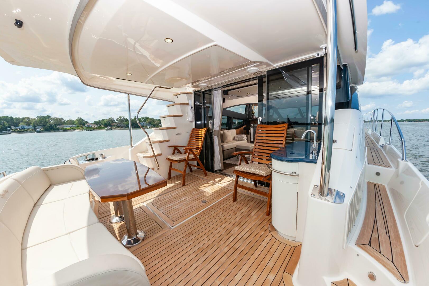 Slide: The Image of Sea Ray L650 Fly 2015 - 4313354