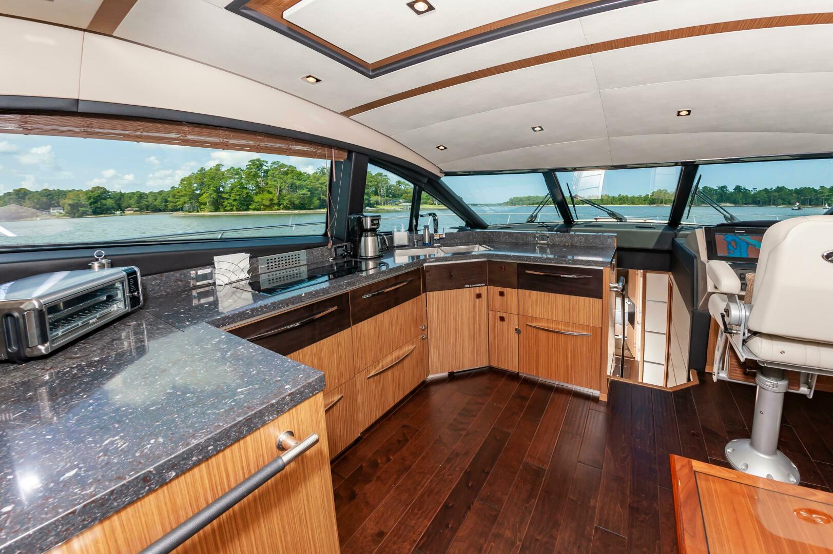 Slide: The Image of Sea Ray L650 Fly 2015 - 4313386