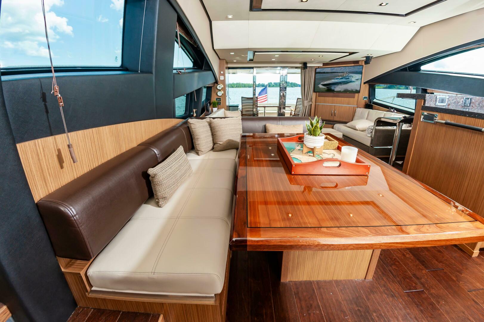 Slide: The Image of Sea Ray L650 Fly 2015 - 4313390