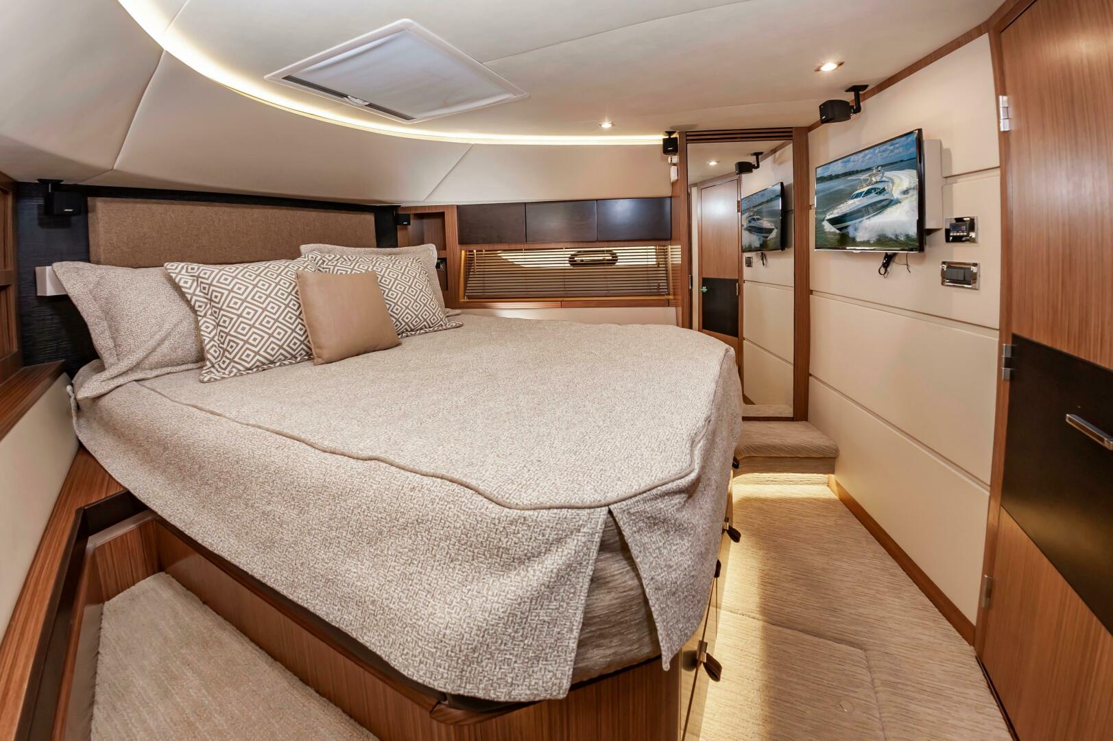 Slide: The Image of Sea Ray L650 Fly 2015 - 4313418