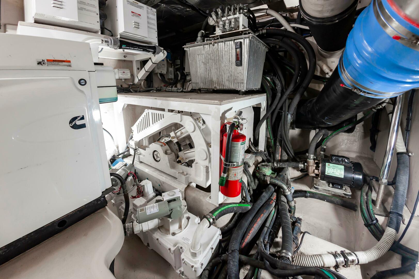 Slide: The Image of Sea Ray L650 Fly 2015 - 4313456